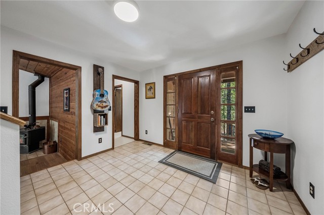 Detail Gallery Image 5 of 56 For 10512 Rosa Trl, Kelseyville,  CA 95451 - 3 Beds | 4 Baths