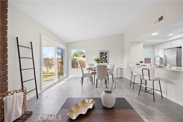 Detail Gallery Image 15 of 32 For 423 Montezuma St, Ontario,  CA 91762 - 3 Beds | 2 Baths