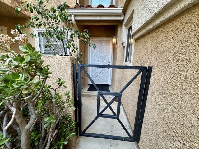 Detail Gallery Image 5 of 39 For 2001 via Como #103,  Corona,  CA 92881 - 2 Beds | 2/1 Baths
