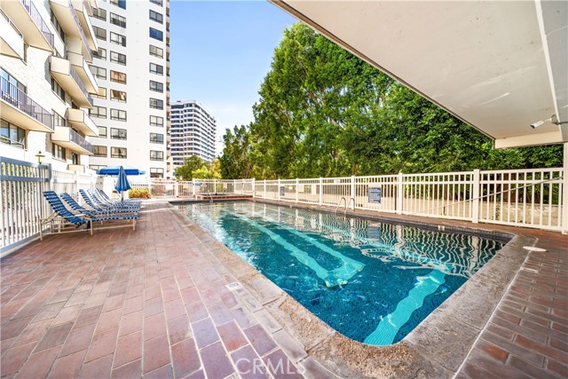 10535 Wilshire Boulevard, Los Angeles CA: https://media.crmls.org/medias/33e61614-e2c4-43f5-8725-7d31360921b9.jpg
