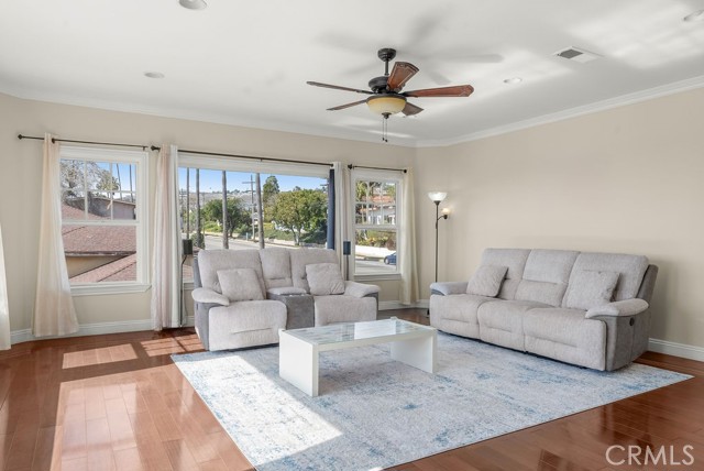 Detail Gallery Image 20 of 38 For 2500 Anabas Ave, San Pedro,  CA 90732 - 5 Beds | 5 Baths