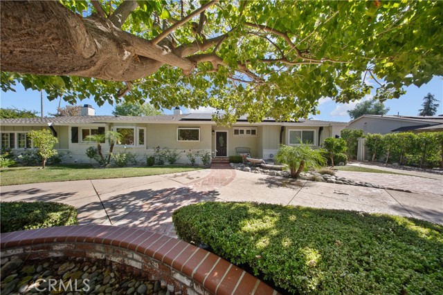 Detail Gallery Image 5 of 57 For 10132 Wish Ave, Northridge,  CA 91325 - 4 Beds | 3 Baths