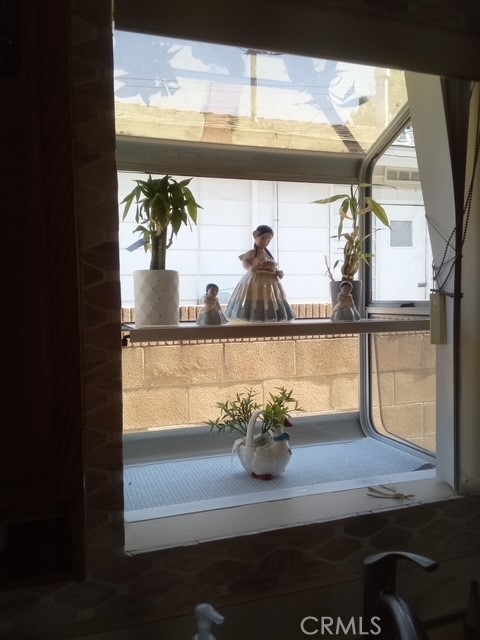 Detail Gallery Image 11 of 27 For 11742 Terradell, Santa Fe Springs,  CA 90670 - 4 Beds | 2 Baths