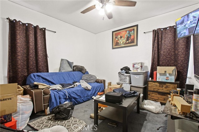 159 E 105th Street, Los Angeles CA: https://media.crmls.org/medias/33e87a03-5861-4996-ac7f-70312fd20ce4.jpg