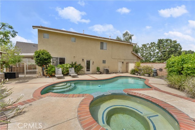 13525 Big Sky Court, Yucaipa CA: https://media.crmls.org/medias/33e8d475-0fa8-4df9-a94a-4832e62b9345.jpg