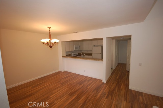 Detail Gallery Image 5 of 12 For 89 Greenfield #64,  Irvine,  CA 92614 - 2 Beds | 1 Baths