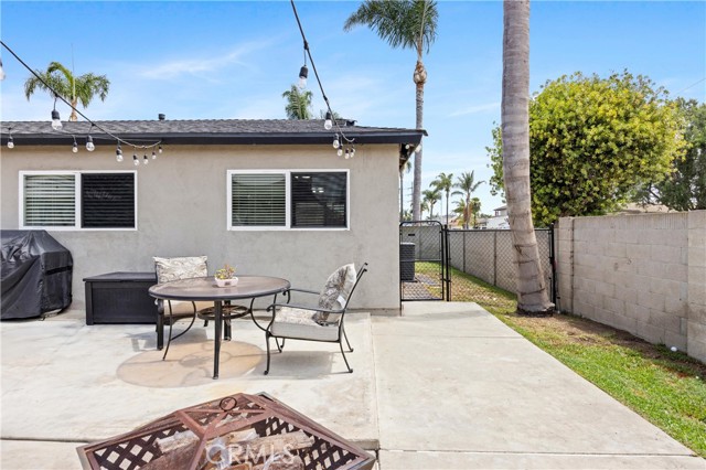 Detail Gallery Image 32 of 40 For 19071 Suva Ln, Huntington Beach,  CA 92646 - 4 Beds | 2 Baths