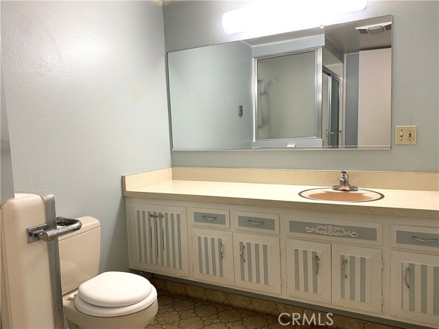 Detail Gallery Image 6 of 15 For 1300 Knollwood Rd., M4-41i, Seal Beach,  CA 90740 - 1 Beds | 1 Baths