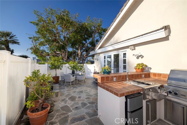 Great outdoor entertaining space.