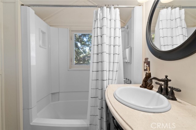 Detail Gallery Image 12 of 14 For 336 Big Bear Trail, Fawnskin,  CA 92333 - 1 Beds | 1 Baths