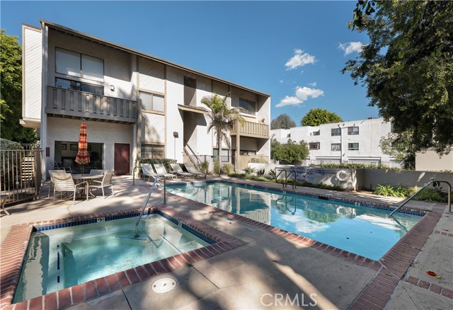 Detail Gallery Image 27 of 31 For 18445 Hatteras #403,  Tarzana,  CA 91356 - 2 Beds | 2 Baths