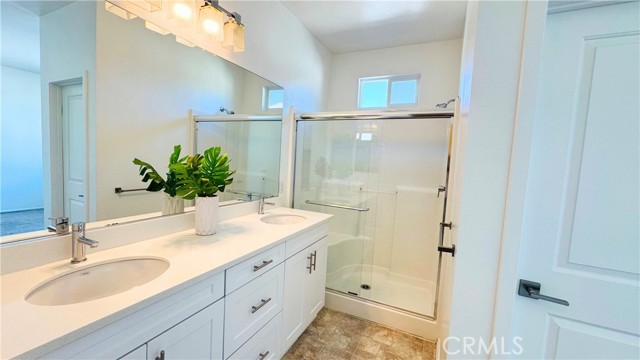 Detail Gallery Image 14 of 20 For 936 Savi Drive #104,  Corona,  CA 92878 - 3 Beds | 3/1 Baths