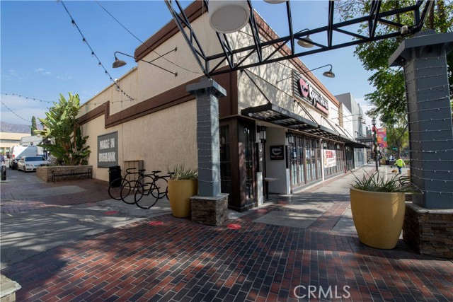 212 N San Fernando Boulevard, Burbank, California 91502, ,Commercial Lease,For Rent,212 N San Fernando Boulevard,CRSR24237886