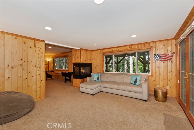 Detail Gallery Image 30 of 60 For 27276 Grizzly Ln, Lake Arrowhead,  CA 92352 - 4 Beds | 2 Baths