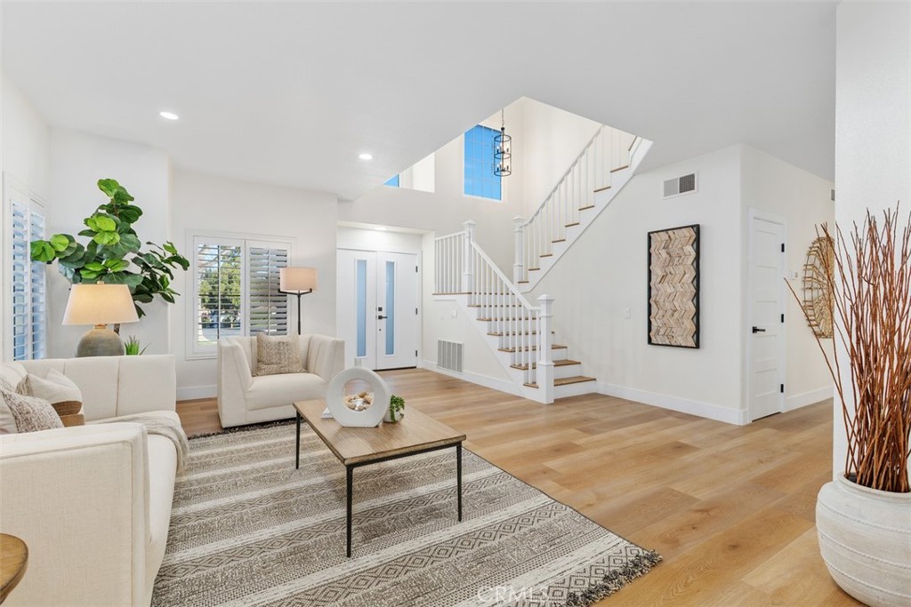 MLS #OC25270791 image #7