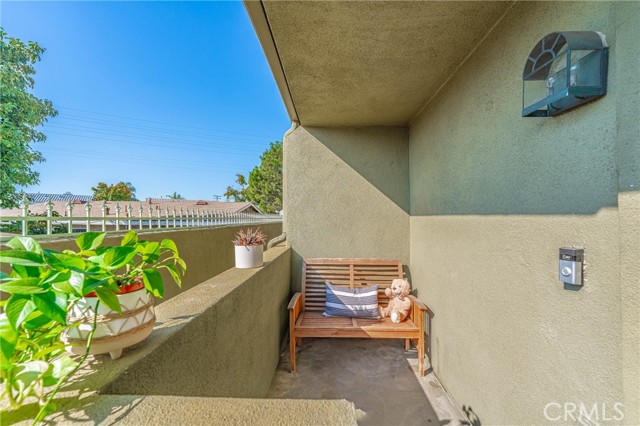 Detail Gallery Image 4 of 57 For 8302 Somerset Ranch Rd #D,  Paramount,  CA 90723 - 2 Beds | 2/1 Baths