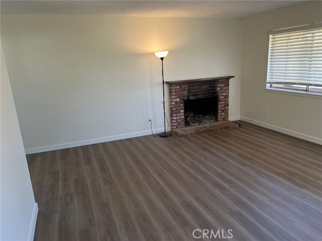 Detail Gallery Image 5 of 63 For 10643 Redwood, Hesperia,  CA 92345 - 3 Beds | 1 Baths