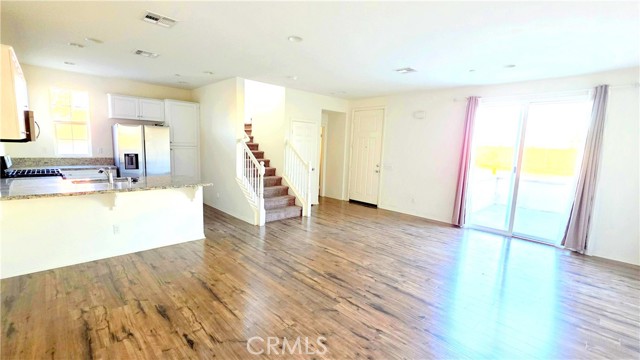 Detail Gallery Image 3 of 30 For 5930 Ginger Dr, Corona,  CA 92880 - 3 Beds | 2/1 Baths