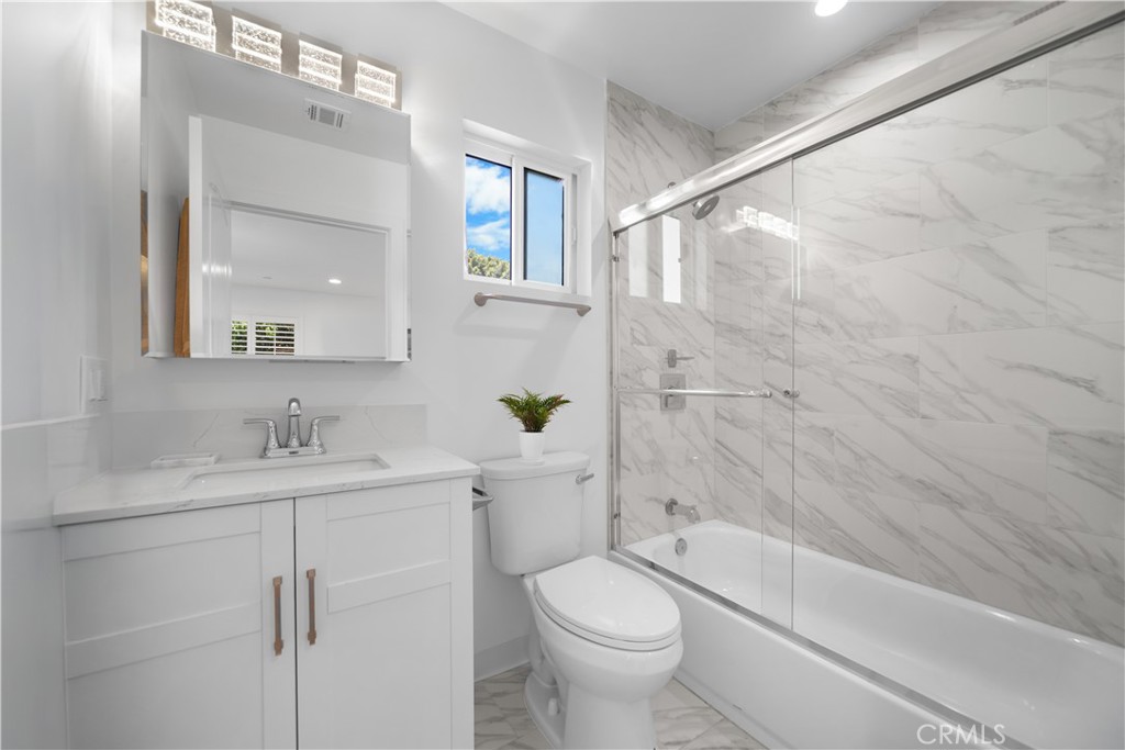 MLS #DW25185765 img 3