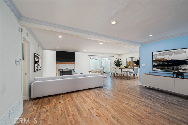 Detail Gallery Image 6 of 31 For 16420 Flanders St, Granada Hills,  CA 91344 - 3 Beds | 2 Baths