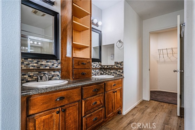 1650 Elmbridge Lane, Hemet CA: https://media.crmls.org/medias/33edc10e-7613-478d-b9eb-c6cd4a0b90b4.jpg