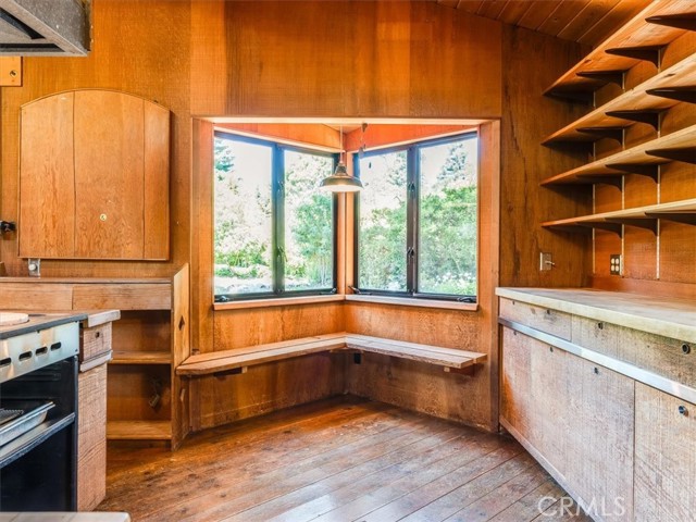 160 Broad Street, San Luis Obispo CA: https://media.crmls.org/medias/33ede6df-03f5-4fc5-aad9-8d92280dc7ce.jpg