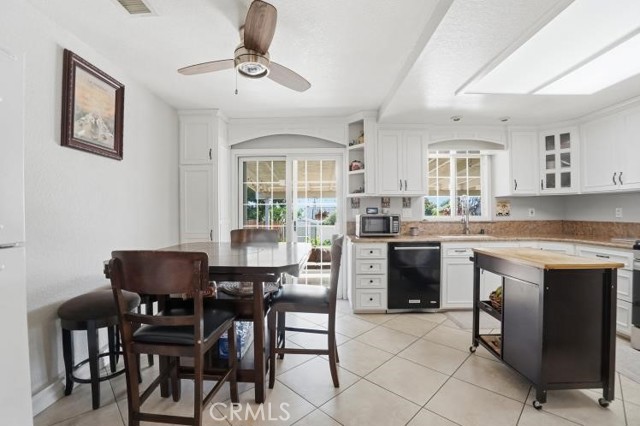 Detail Gallery Image 16 of 42 For 20070 Winton, Corona,  CA 92881 - 4 Beds | 2 Baths