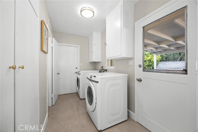 Detail Gallery Image 16 of 52 For 451 W Foothill, Arcadia,  CA 91006 - 4 Beds | 3 Baths