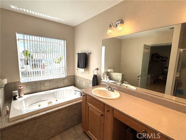 Detail Gallery Image 17 of 29 For 2032 Royal Oaks Dr, Duarte,  CA 91010 - 3 Beds | 2 Baths
