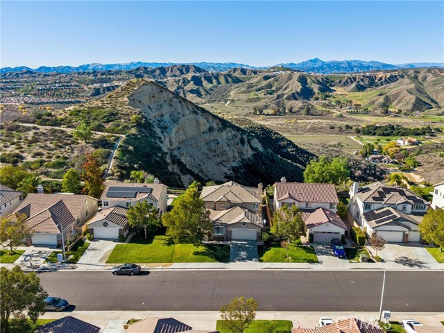 Detail Gallery Image 43 of 44 For 22939 Raintree, Saugus,  CA 91390 - 4 Beds | 3 Baths