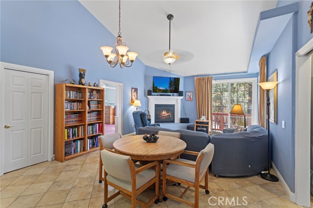 534 Highland, Big Bear Lake CA: https://media.crmls.org/medias/33f0cc57-1f9a-4f51-829b-9e8c9c809788.jpg