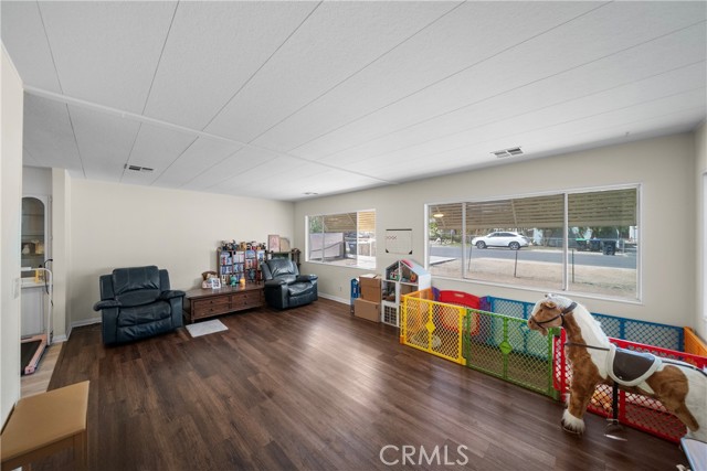 Detail Gallery Image 13 of 41 For 33124 Arbolado Ln, Lake Elsinore,  CA 92530 - 2 Beds | 2 Baths