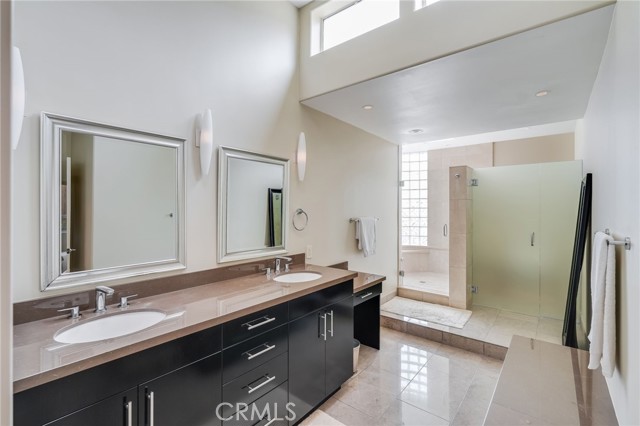Detail Gallery Image 21 of 33 For 818 Hillcrest Dr, Laguna Beach,  CA 92651 - 4 Beds | 3/1 Baths