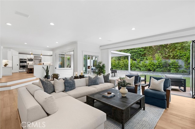 Detail Gallery Image 19 of 52 For 1969 Port Dunleigh Cir, Newport Beach,  CA 92660 - 5 Beds | 4 Baths