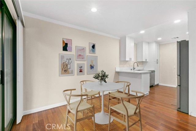 Detail Gallery Image 8 of 26 For 5291 Colodny Dr #10,  Agoura Hills,  CA 91301 - 2 Beds | 2/1 Baths