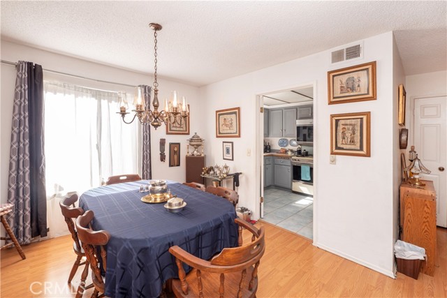 Detail Gallery Image 20 of 47 For 1925 E Huntington Dr #E,  Duarte,  CA 91010 - 3 Beds | 2/1 Baths