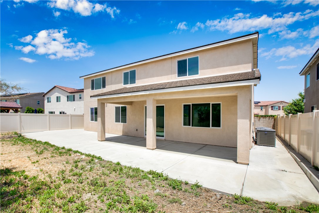 Detail Gallery Image 31 of 32 For 11610 Daisy Ct, Jurupa Valley,  CA 91752 - 6 Beds | 4/1 Baths