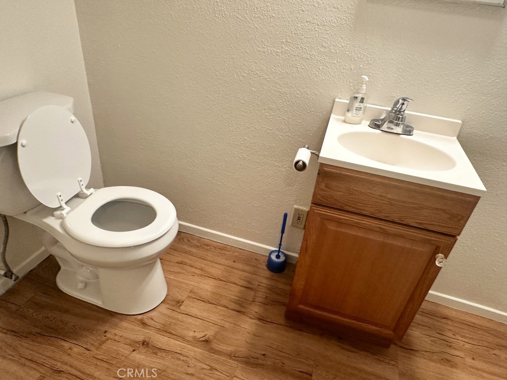 https://media.crmls.org/medias/33f3f69b-31cb-4d06-bea9-8e65269239ba.jpg?preset=X-Large