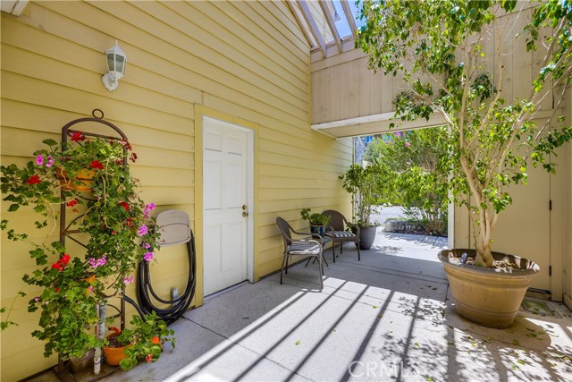 23521 Avenida La Caza, Coto de Caza CA: https://media.crmls.org/medias/33f4d803-1692-4169-99c5-d2250ac3ea37.jpg