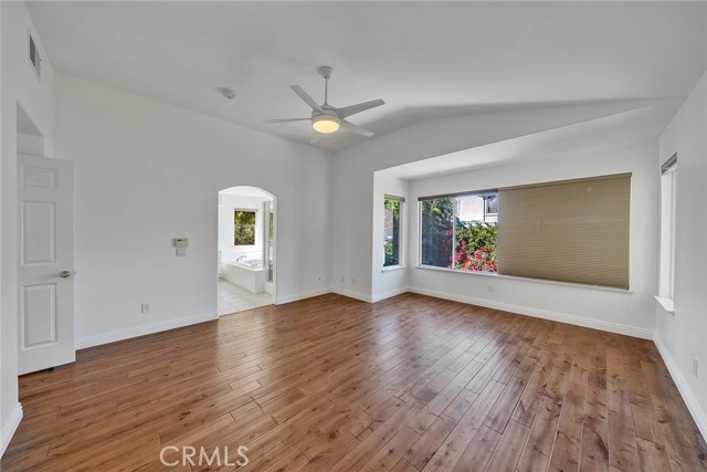 Detail Gallery Image 22 of 33 For 2357 Laurelwood Dr, Thousand Oaks,  CA 91362 - 4 Beds | 3 Baths