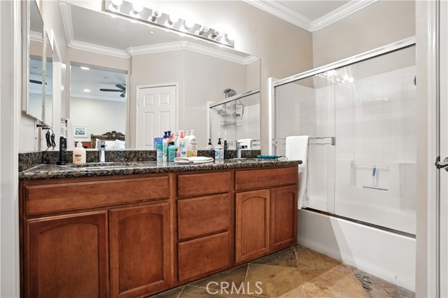 Detail Gallery Image 16 of 38 For 15636 Vista Way #104,  Lake Elsinore,  CA 92532 - 3 Beds | 2/1 Baths