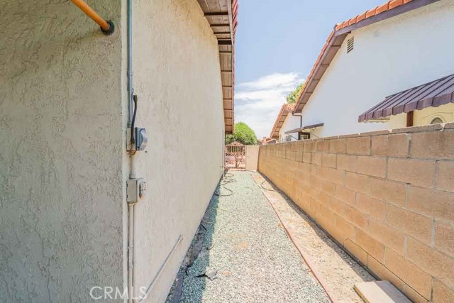 Detail Gallery Image 28 of 43 For 2085 Flame Tree Way, Hemet,  CA 92545 - 2 Beds | 2 Baths