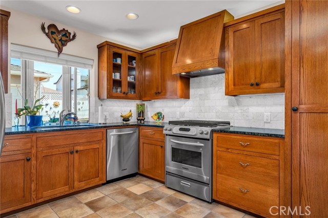 2922 Perkins Lane, Redondo Beach, California 90278, 3 Bedrooms Bedrooms, ,1 BathroomBathrooms,Residential,Sold,Perkins,SB22186949