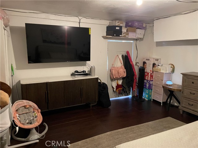 513 S Shelton Street, Santa Ana CA: https://media.crmls.org/medias/33f635a2-3d49-4ff5-b52e-c61b12e3e5ca.jpg
