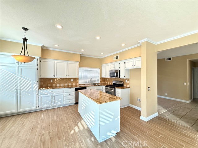 Image 10 of 40 For 744 Morningstar Drive