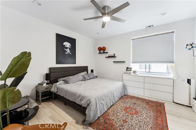 Detail Gallery Image 22 of 28 For 608 Clubhouse Ave, Newport Beach,  CA 92663 - 3 Beds | 2 Baths