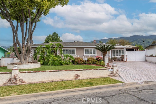 2033 E Duell Street, Glendora CA: https://media.crmls.org/medias/33f7c272-b143-45c0-b9e5-b2a7157e4e8f.jpg