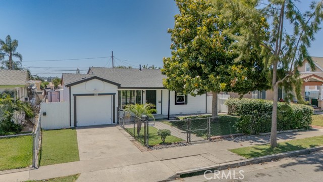 Image 17 of 62 For 818 Stearns Avenue
