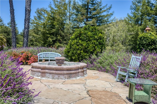 1220 Bassi Drive, San Luis Obispo CA: https://media.crmls.org/medias/33f87afa-f31d-42d7-9cf0-4fee555112e1.jpg