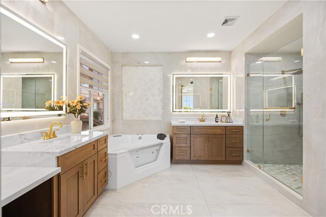 Image 38 of 71 For 23195 Stoneridge